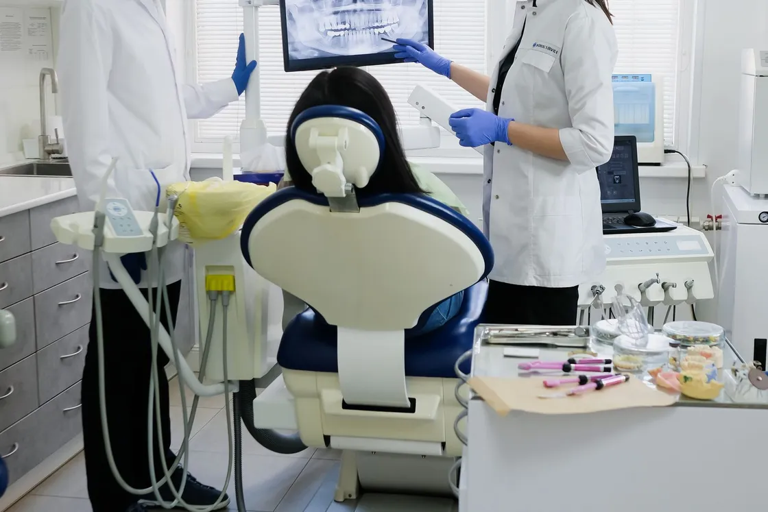 Clinics & dentists: an example of the kind of business Grokar is built for