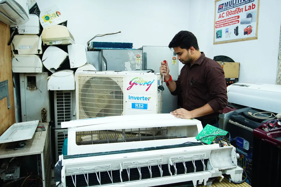 Home services & repairs: an example of the kind of business Grokar is built for